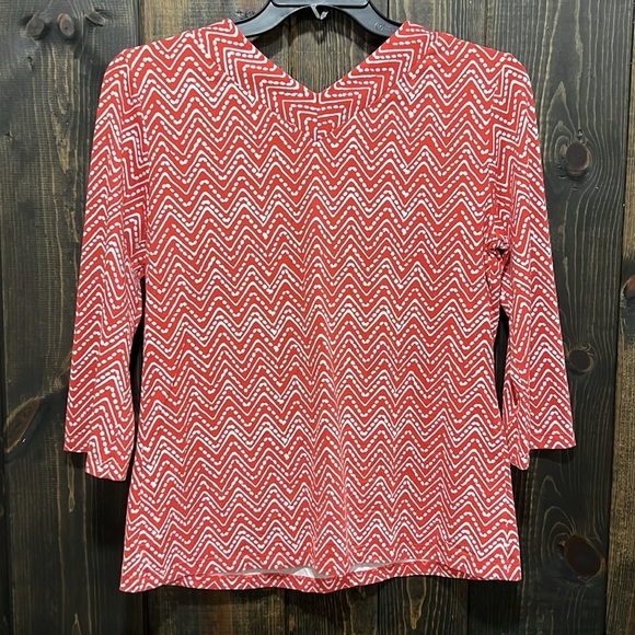 J. McLaughlin Top M Pink White Zig Zag Catalina Cloth 3/4 Blouse Relaxed Chevron - Picture 6 of 9